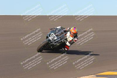 media/Sep-11-2022-SoCal Trackdays (Sun) [[81b7e951af]]/Bowl (820am)/